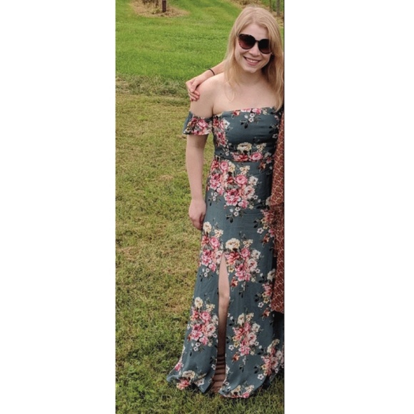 Meet the Posher Other - Elizabeth Devon - Petite Clothing